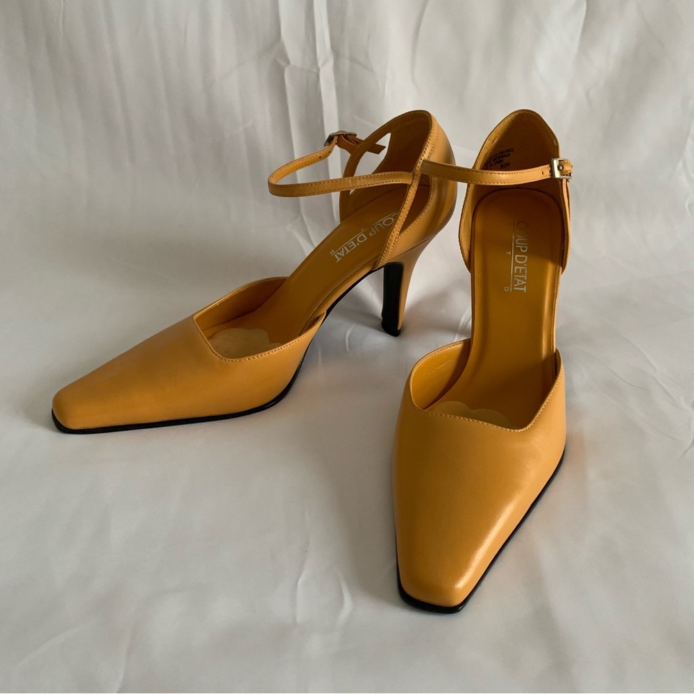 mustard yellow pointy toe heels